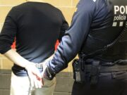 “Manipulaven una moto robada”: tres detinguts a Terrassa gràcies a l’avís d’un veí
